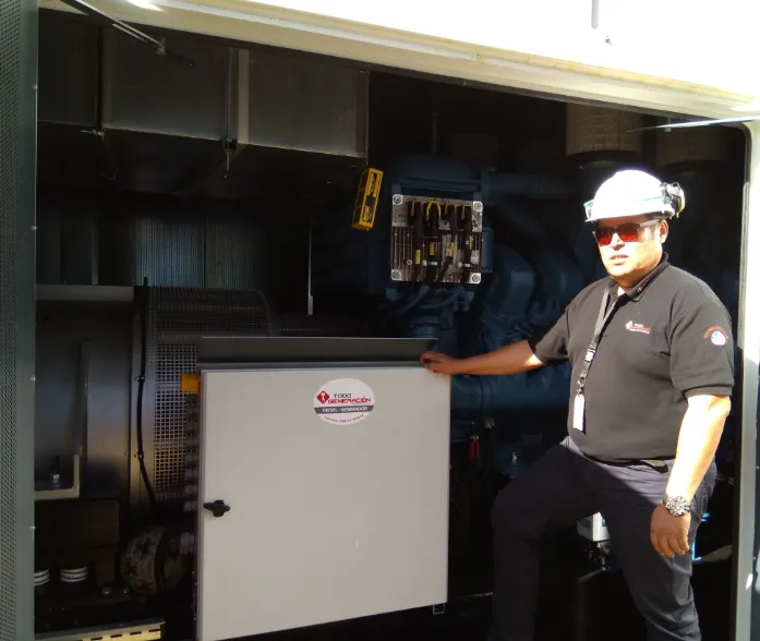 UPS rotatoria de gran potencia con motor MTU montada en contenedor